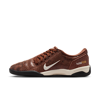 Nike Total 90 SE Women's Shoes. Nike SG